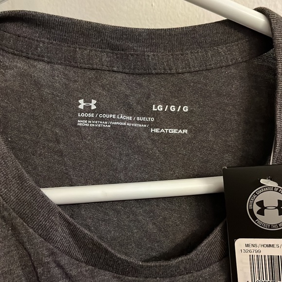 NWT UNDER ARMOUR HEATGEAR SHIRT 🔥🔥🔥🔥 - Picture 2 of 11